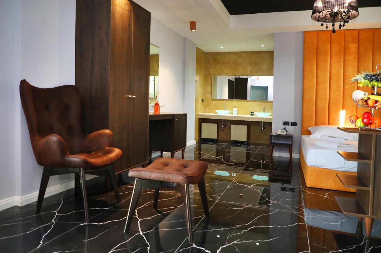 A&G Hotel Radhime Luaran gambar